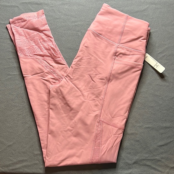 NWT Victoria's Secret Total Knockout Tight size Small Short - Picture 1 of 8